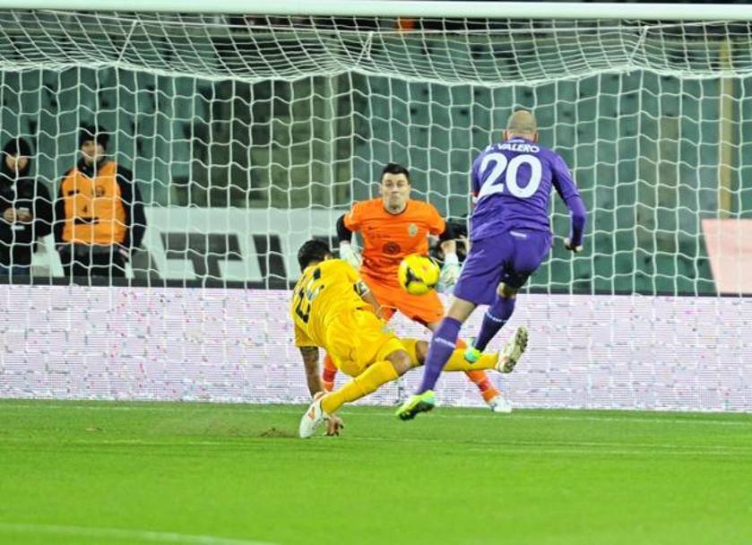 Il pareggio della Fiorentina arriva al 14&#39;: conclusione dal limite dell’area di Borja Valero su assist di Cuadrado.  il 2-2. 